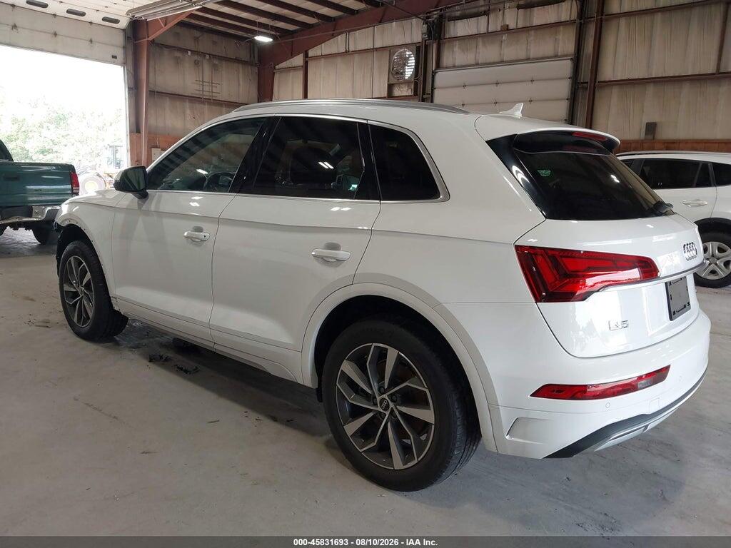 WA1BAAFY3M2065096 2021 AUDI Q5 photo no. 3