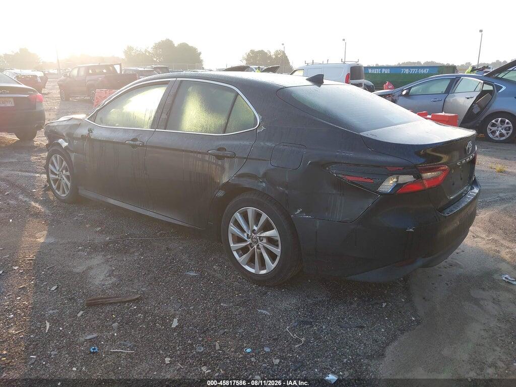 4T1C11AK8MU557894 2021 TOYOTA CAMRY photo no. 3