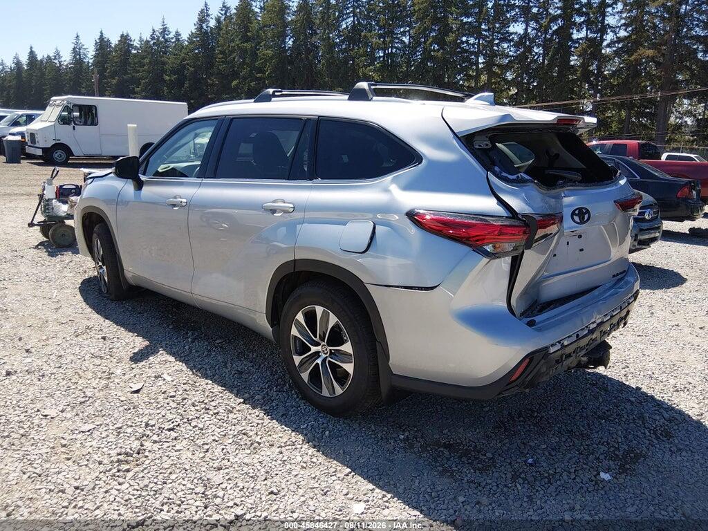 5TDGZRBH6NS587787 2022 TOYOTA HIGHLANDER photo no. 3
