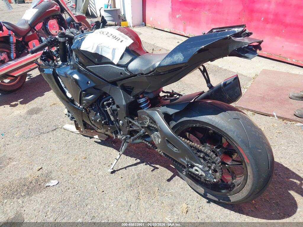 JYARN66E2NA001985 2022 YAMAHA YZFR1 photo no. 3
