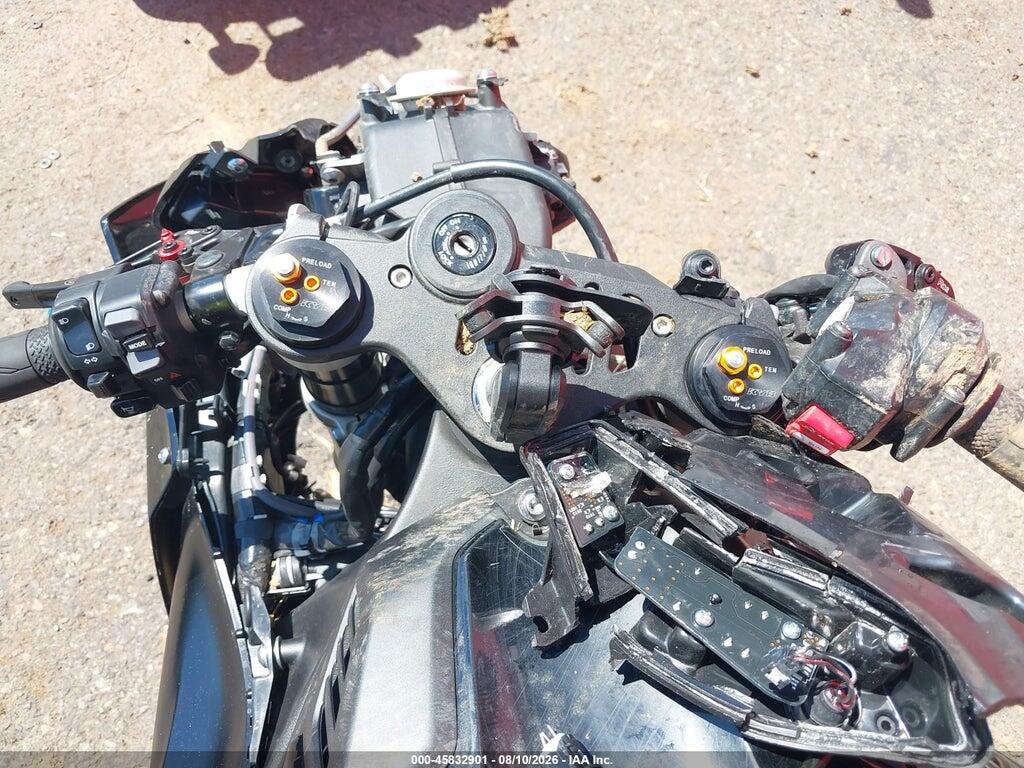 JYARN66E2NA001985 2022 YAMAHA YZFR1 photo no. 7