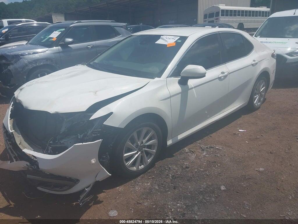4T1C11AK2NU712263 2022 TOYOTA CAMRY photo no. 2