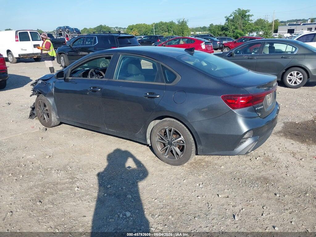 3KPF24AD2NE424484 2022 KIA FORTE photo no. 3