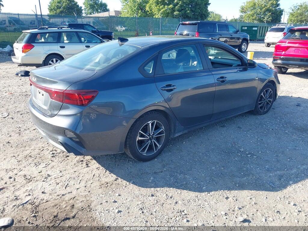3KPF24AD2NE424484 2022 KIA FORTE photo no. 4