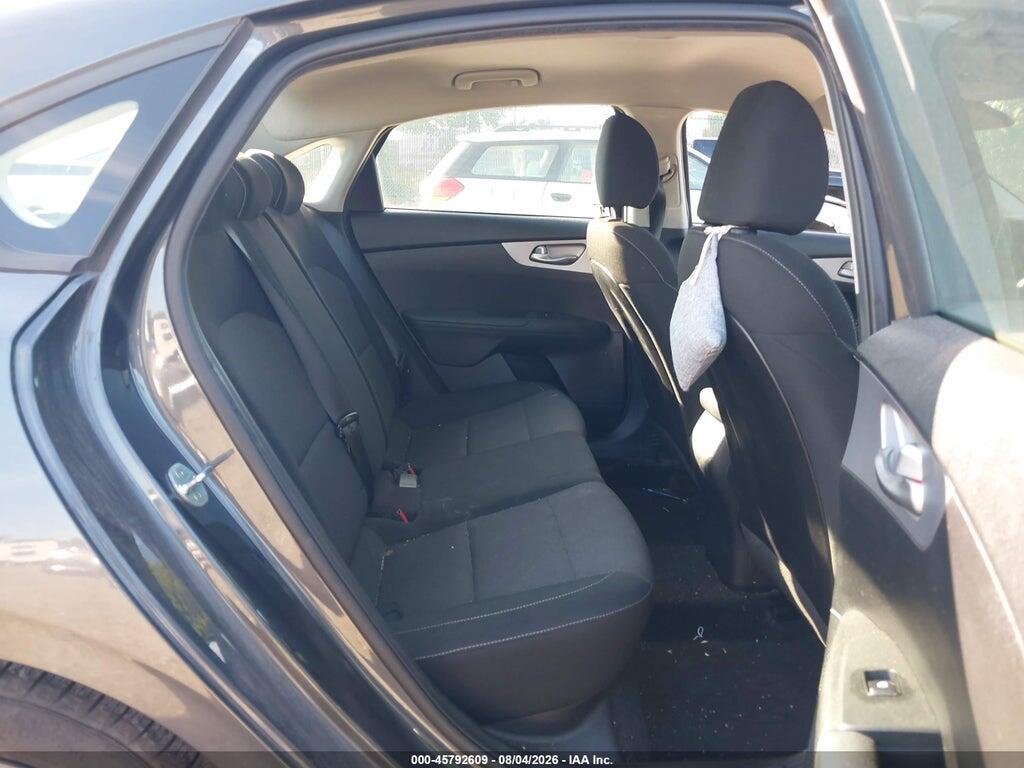 3KPF24AD2NE424484 2022 KIA FORTE photo no. 8