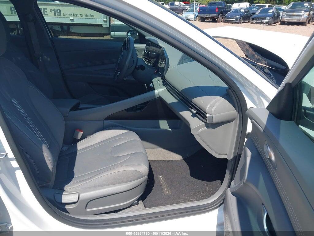 5NPLS4AG7PH100541 2023 HYUNDAI ELANTRA photo no. 5