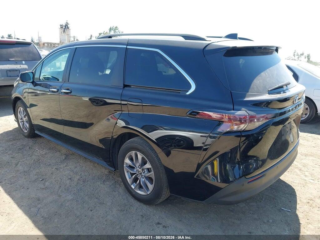 5TDYRKEC9PS174065 2023 TOYOTA SIENNA photo no. 3