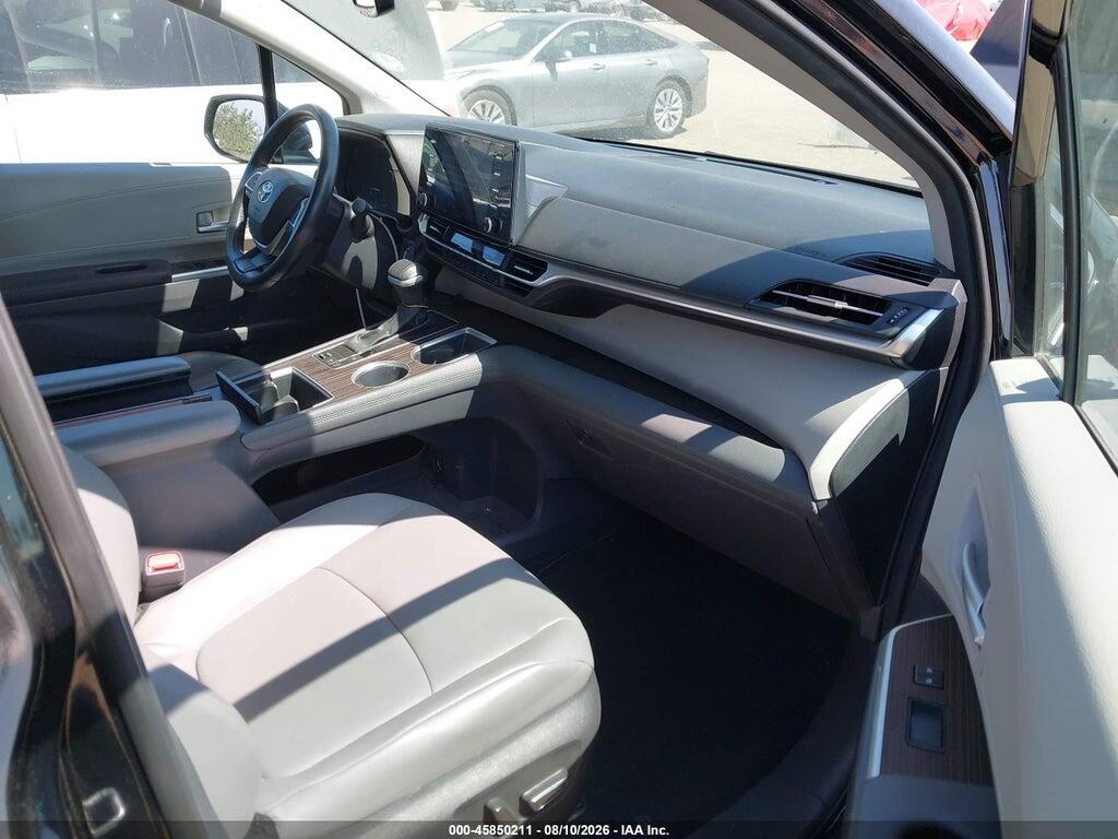 5TDYRKEC9PS174065 2023 TOYOTA SIENNA photo no. 5