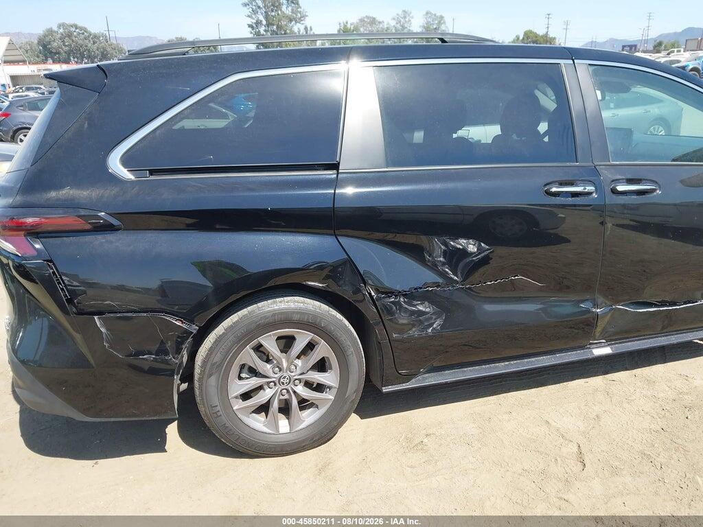 5TDYRKEC9PS174065 2023 TOYOTA SIENNA photo no. 6