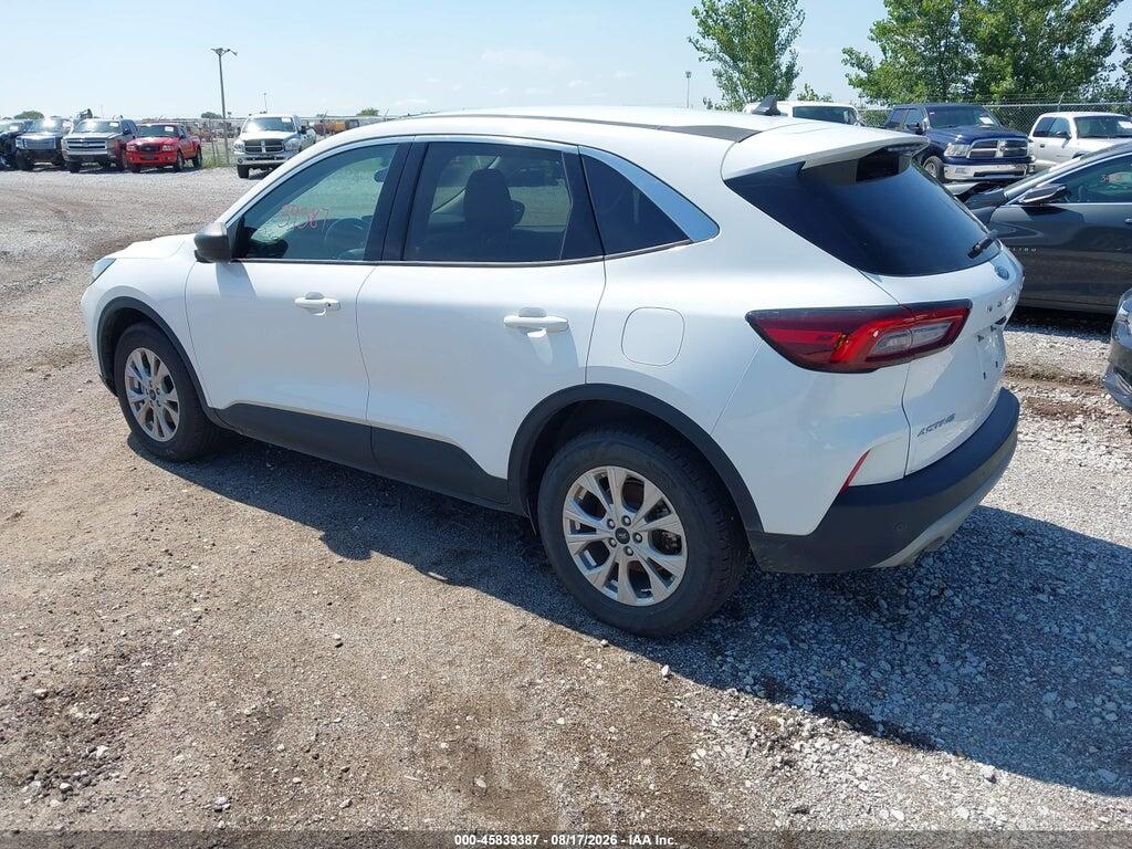 1FMCU9GN8PUB27942 2023 FORD ESCAPE photo no. 3