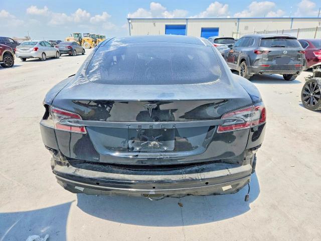2016 TESLA MODEL 3 — Фото 6 из 13
