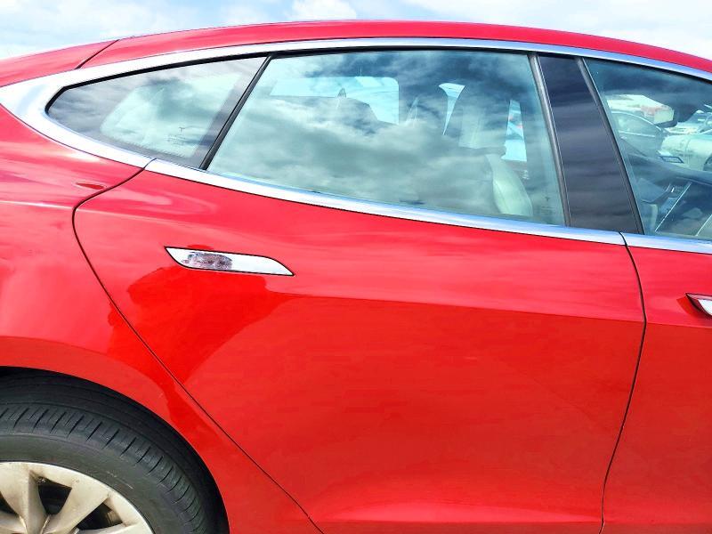 5YJSA1E19GF143022 2016 TESLA MODEL S photo no. 10