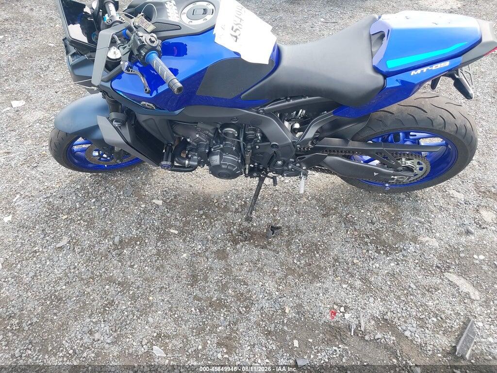 JYARN94E7RA000969 2024 YAMAHA MT09 photo no. 9