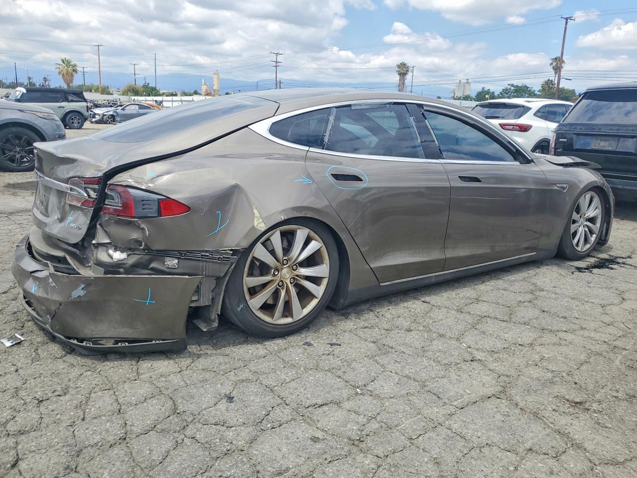 2016 TESLA MODEL S — Фото 3 из 12