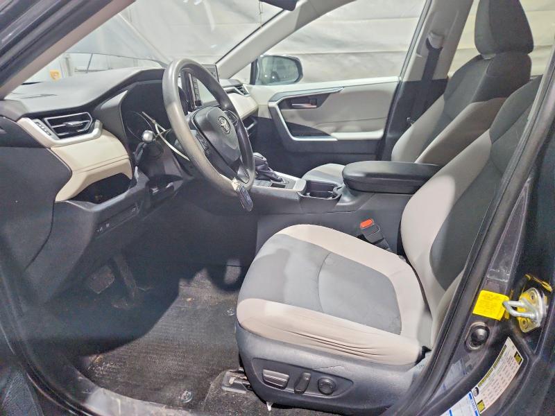 2019 TOYOTA RAV4 XLE — Фото 7 из 12