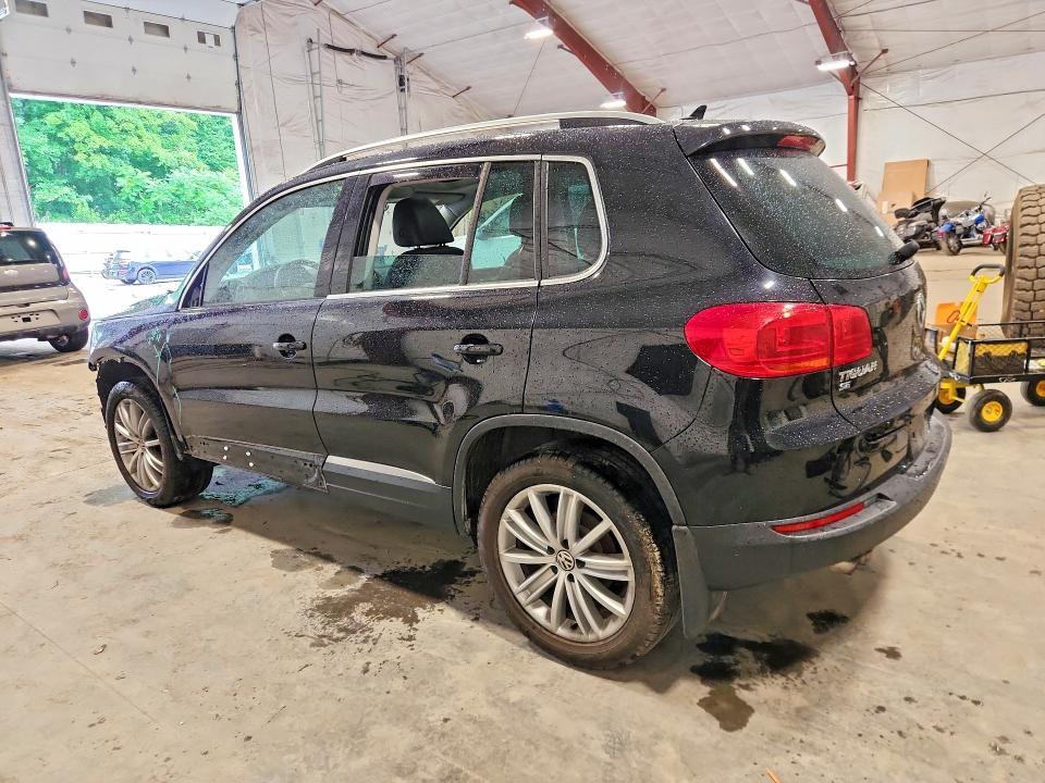 2016 VOLKSWAGEN TIGUAN S — Фото 2 из 14