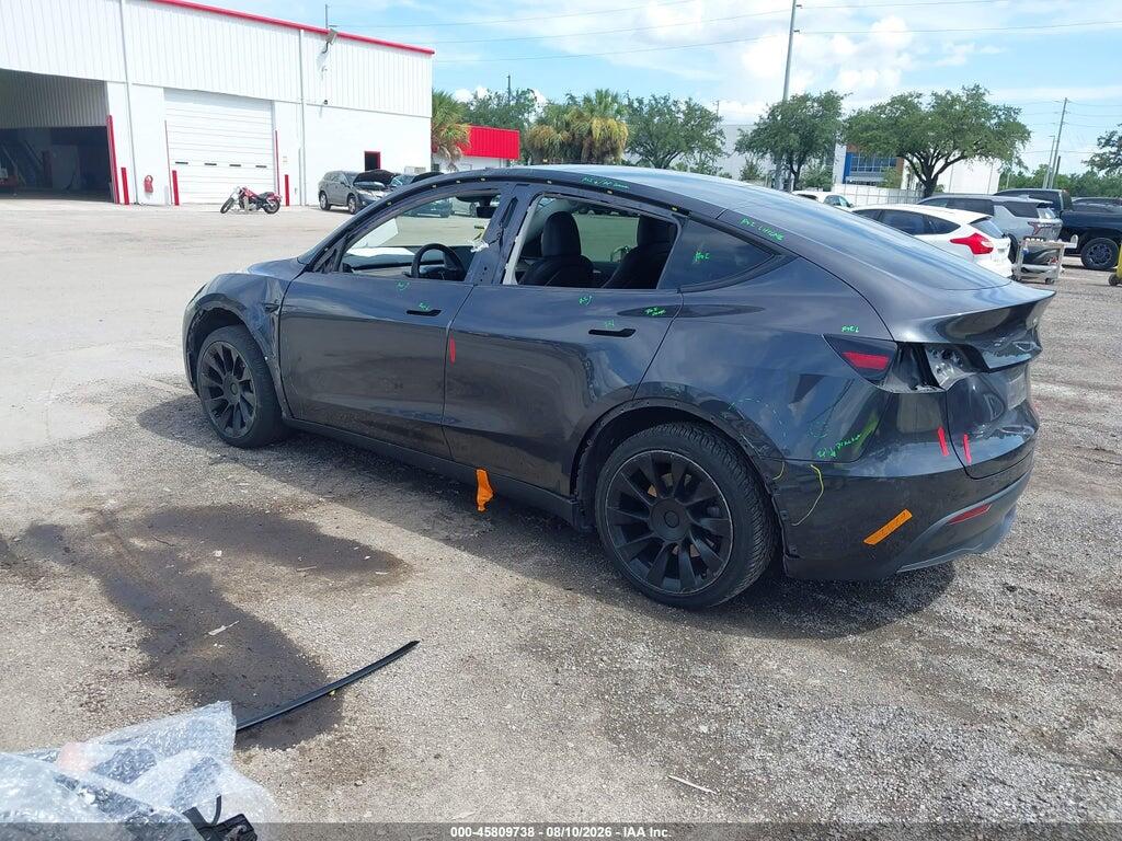 7SAYGDED7RF097040 2024 TESLA MODEL Y photo no. 3