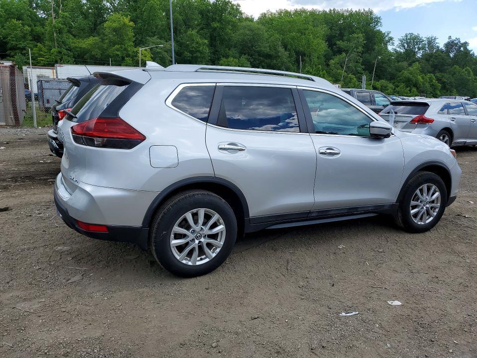 5N1AT2MV8JC768978 2018 NISSAN ROGUE photo no. 3