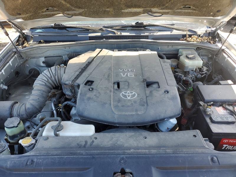 2004 TOYOTA 4RUNNER SR5 — Фото 11 из 12