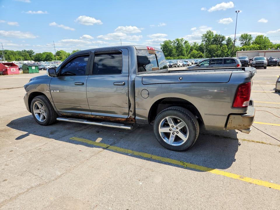 2010 DODGE RAM 1500 — Фото 2 из 12