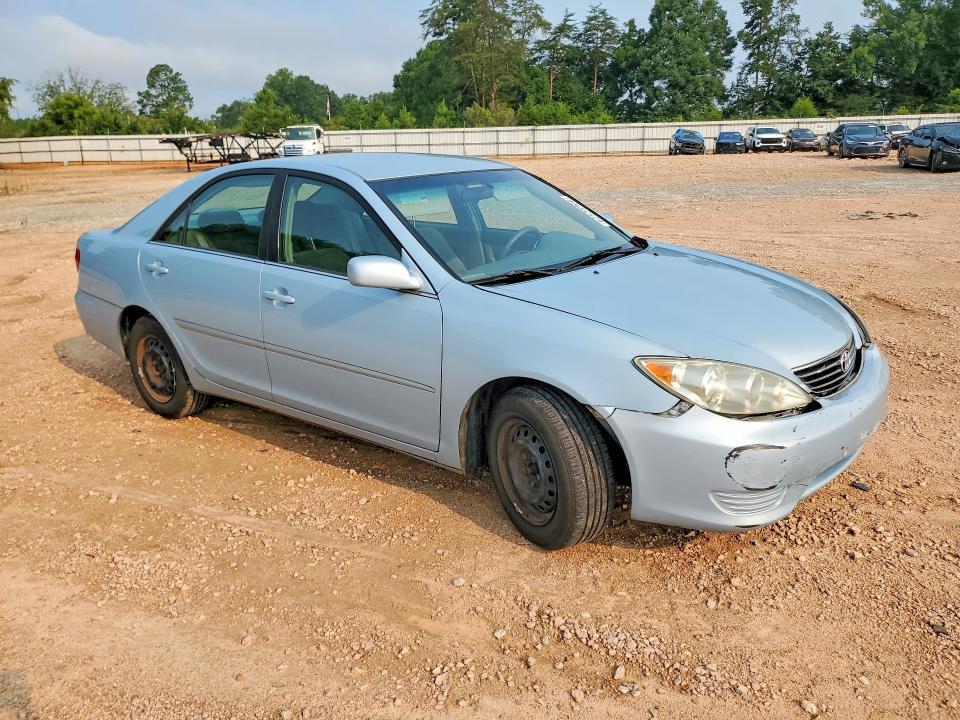 2005 TOYOTA CAMRY LE — Фото 4 из 12