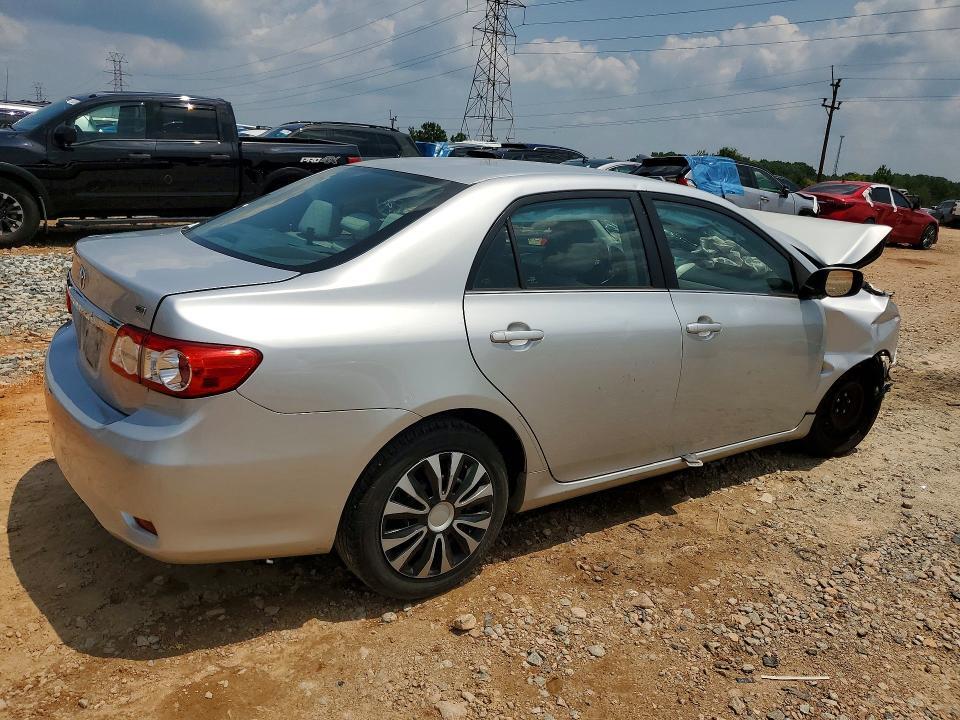 2013 TOYOTA COROLLA LE — Фото 3 из 13
