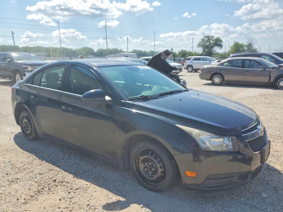1G1PH5SB9D7137608 2013 CHEVROLET CRUZE photo no. 4