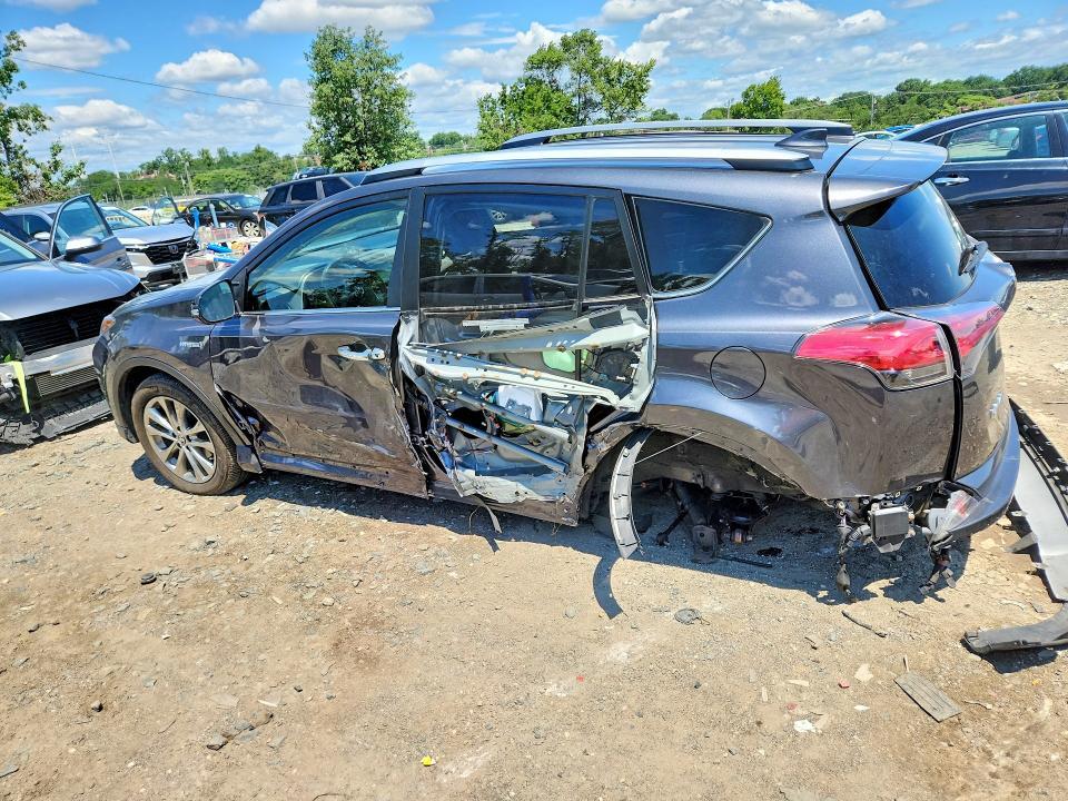 2016 TOYOTA RAV4 HV LIMITED — Фото 2 из 13