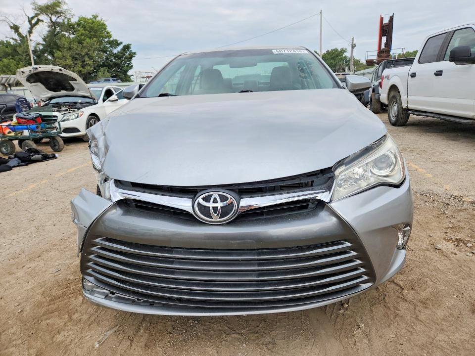 2016 TOYOTA CAMRY LE — Фото 5 из 12