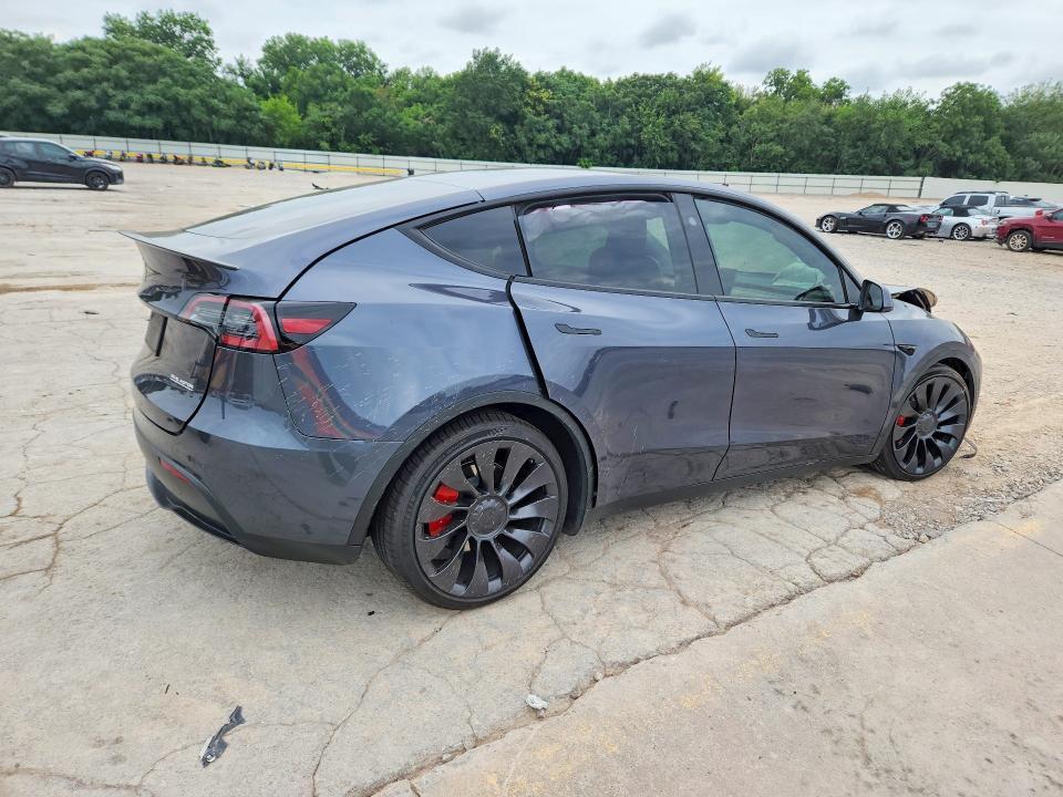 2023 TESLA MODEL Y — Фото 3 из 12
