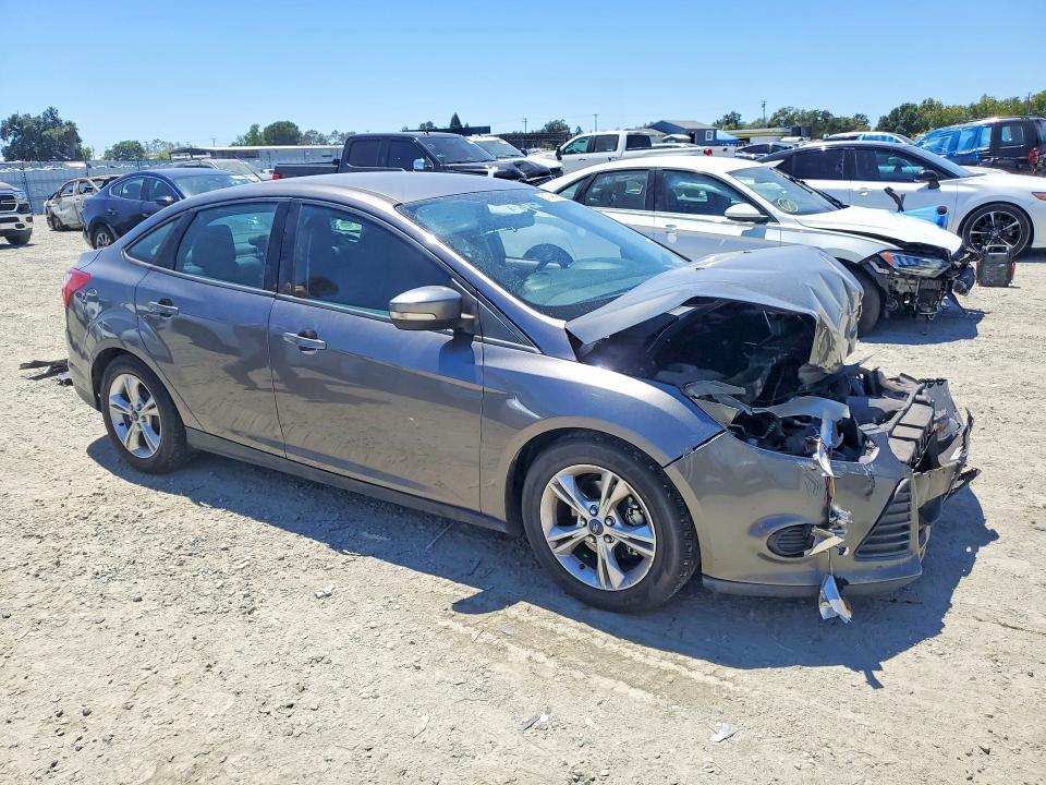 2014 FORD FOCUS SE — Фото 4 из 12