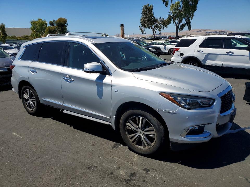 2020 INFINITI QX60 LUXE — Фото 4 из 12