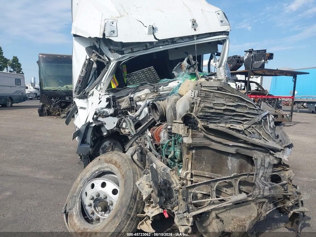 4V4NC9EH8RN640123 2024 VOLVO VNL photo no. 11