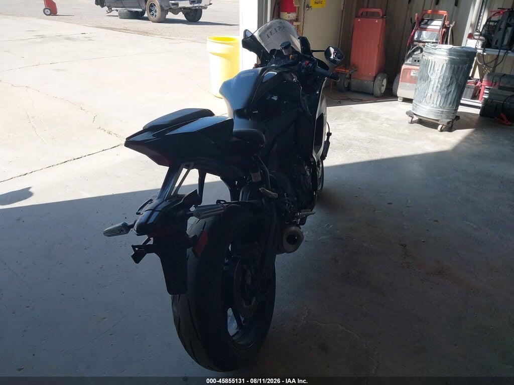 JYARM38E3SA019356 2025 YAMAHA YZFR7 photo no. 4