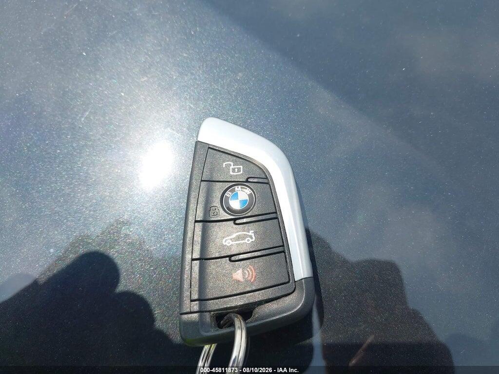 3MW89CW02S8F16075 2025 BMW 330I photo no. 11
