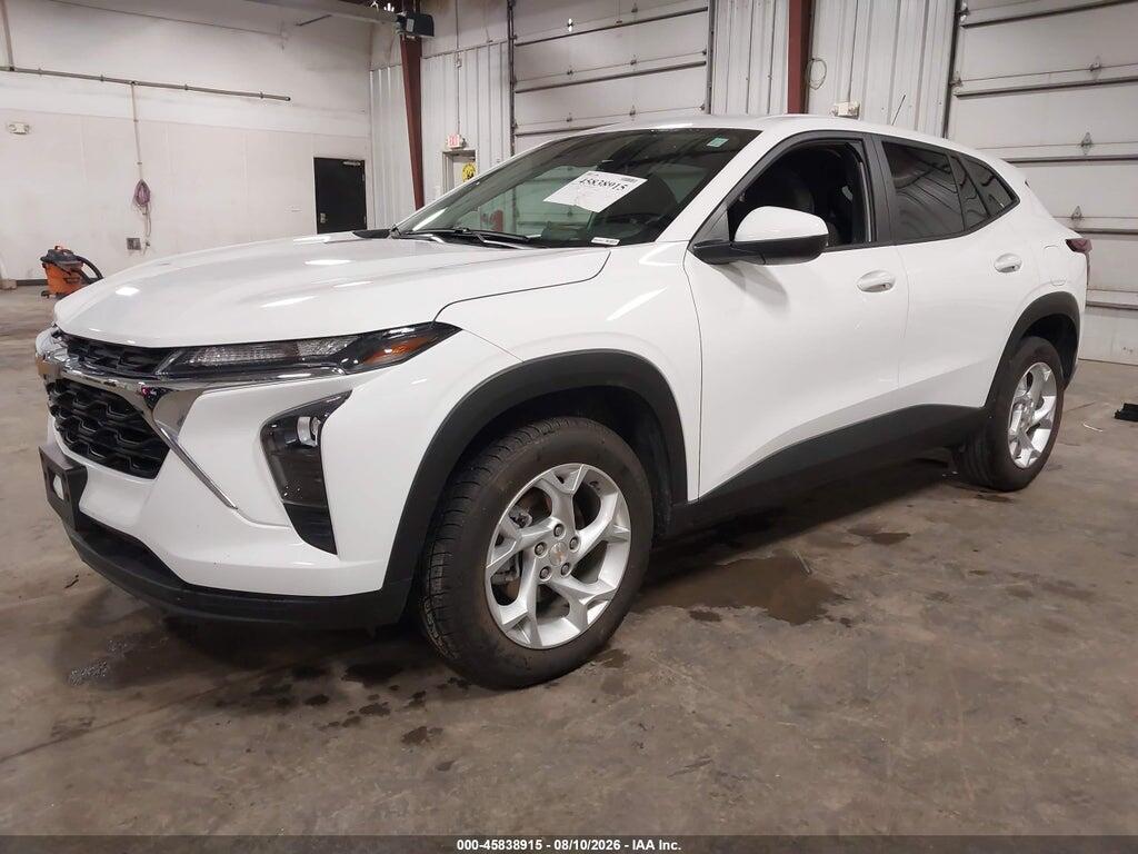 KL77LFEP7TC028232 2026 CHEVROLET TRAX photo no. 2