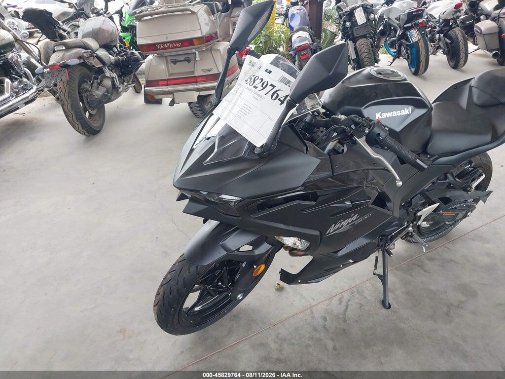 ML5EXGG17TDA80383 2026 KAWASAKI EX500 photo no. 2