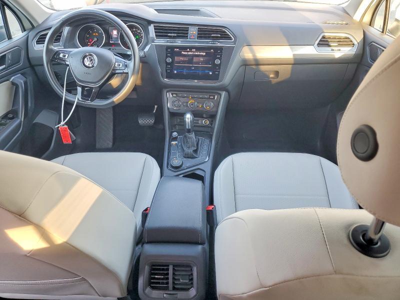 2021 VOLKSWAGEN TIGUAN SE — Фото 8 из 13