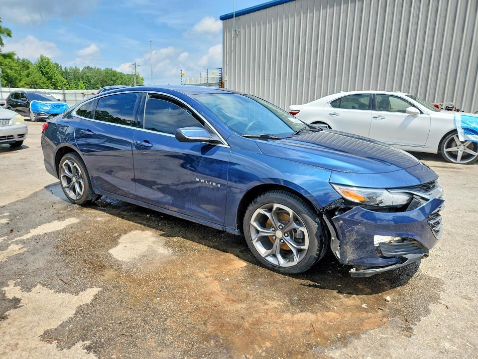 2020 CHEVROLET MALIBU LT — Фото 4 из 12