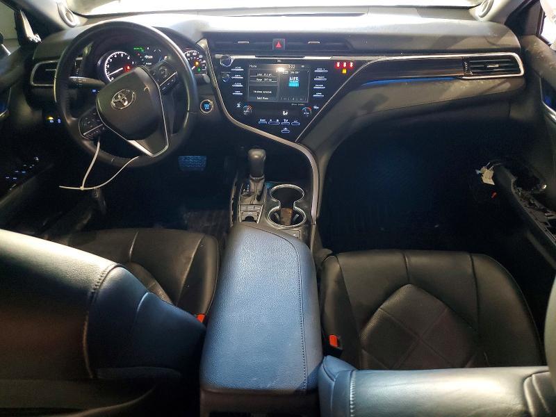 2018 TOYOTA CAMRY XLE — Фото 8 из 12