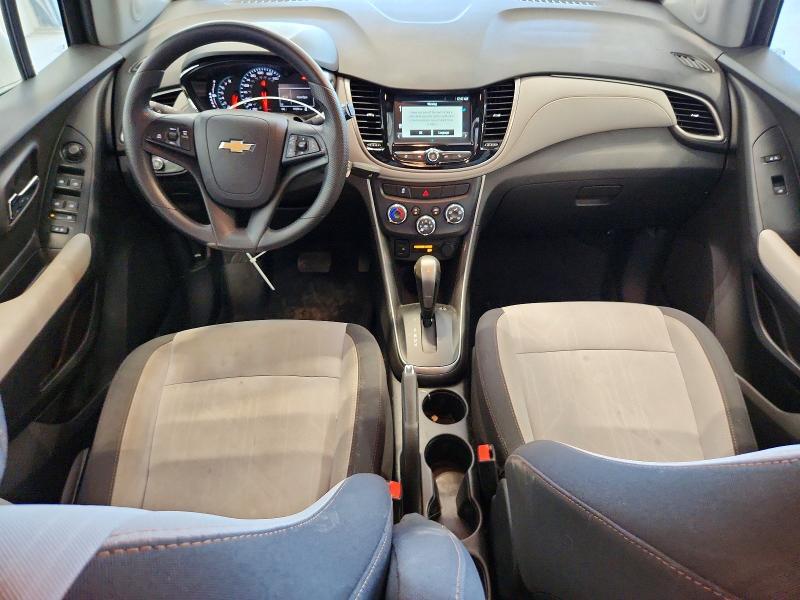 2017 CHEVROLET TRAX 1LT — Фото 8 из 12