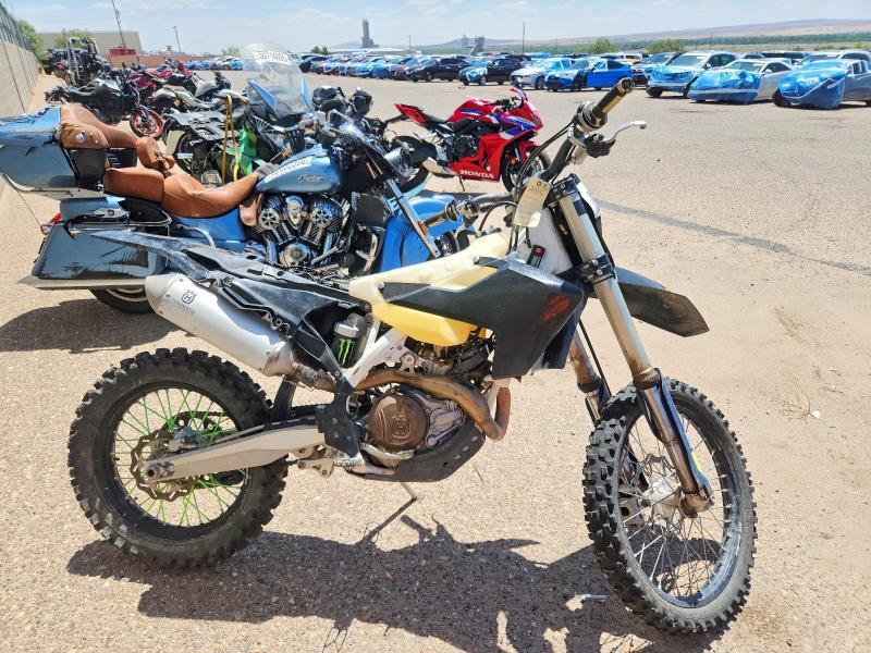 2017 HUSQVARNA FX 450 VBKUCR432HM301924