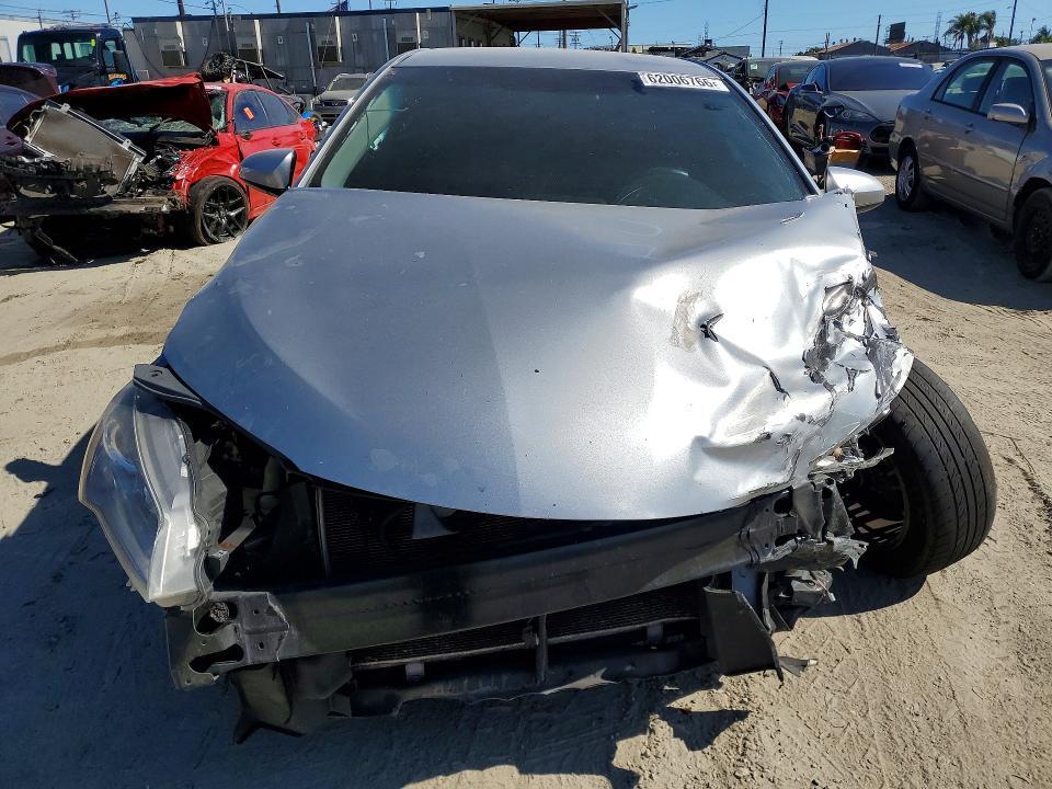 4T1BF1FK2GU134660 2016 TOYOTA CAMRY photo no. 5