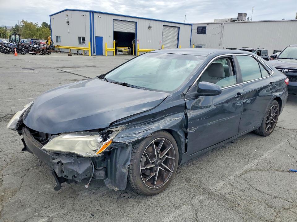 2015 TOYOTA CAMRY 4T1BF1FK9FU932040