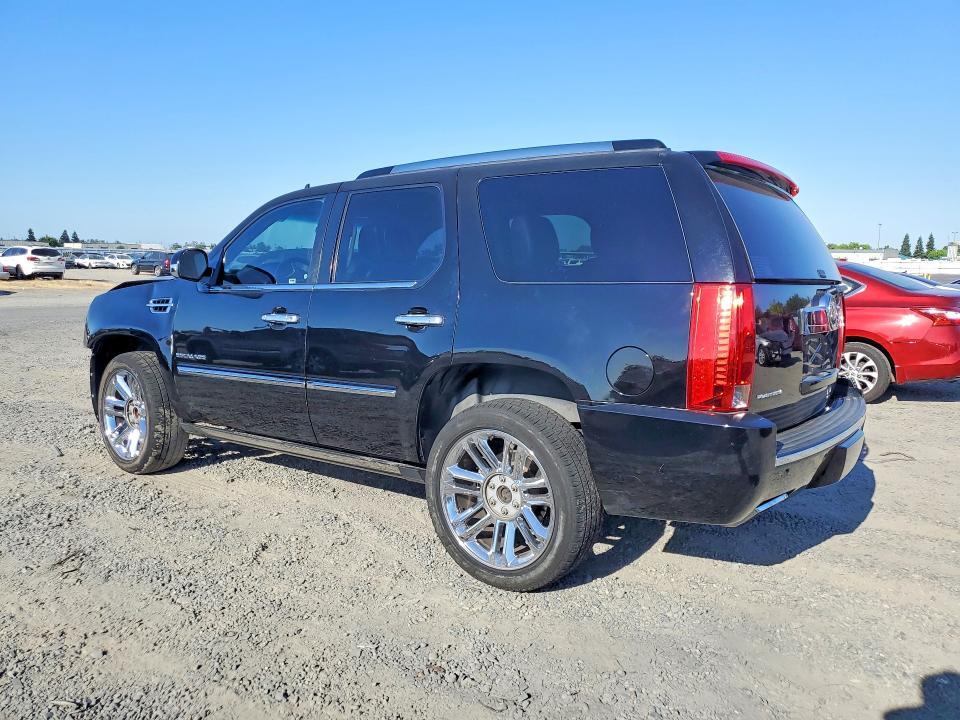 1GYS3DEF6DR247510 2013 CADILLAC ESCALADE photo no. 2