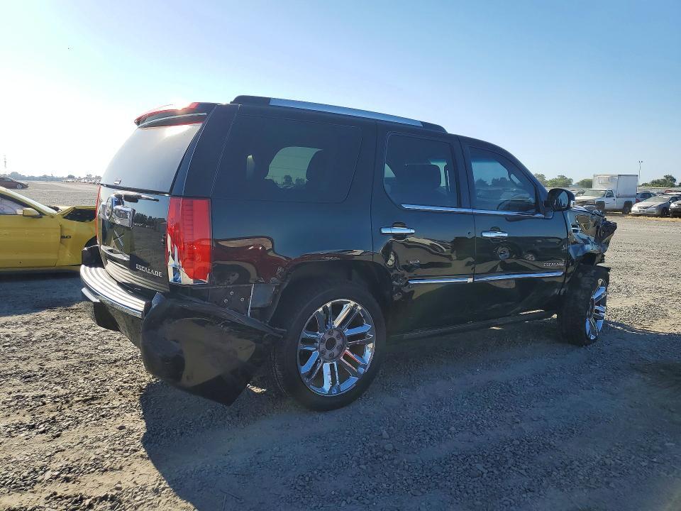1GYS3DEF6DR247510 2013 CADILLAC ESCALADE photo no. 3