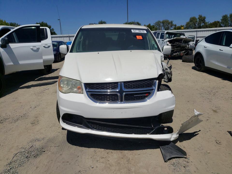 2013 DODGE GRAND CARAVAN SXT — Фото 5 из 13