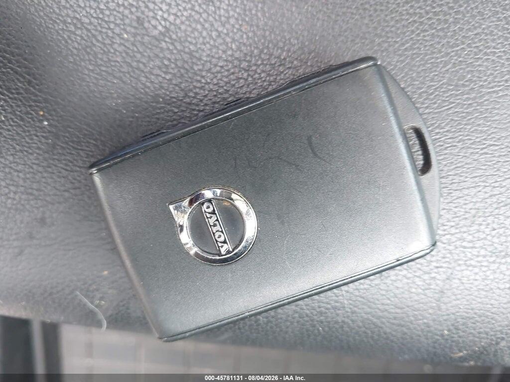 YV4162UK5K2133643 2019 VOLVO XC40 photo no. 11