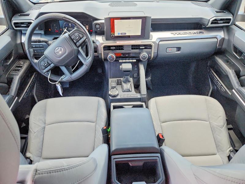 2026 TOYOTA TACOMA SR5 — Фото 8 из 12