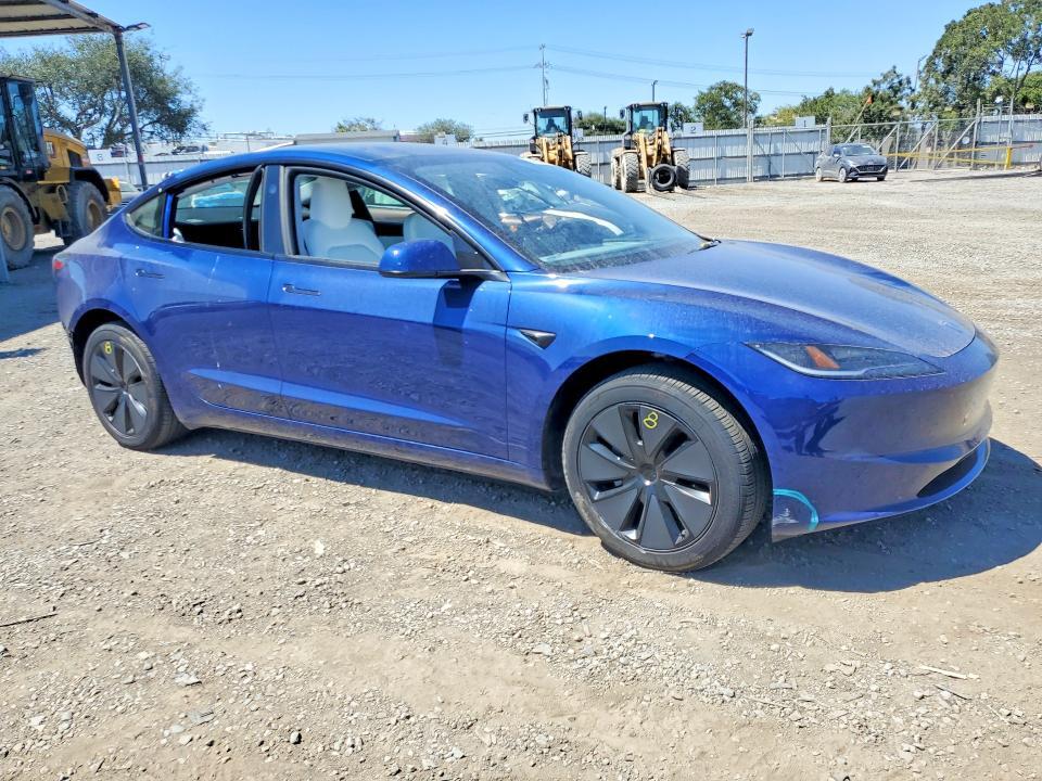 5YJ3E1EA5SF003504 2025 TESLA MODEL 3 photo no. 4